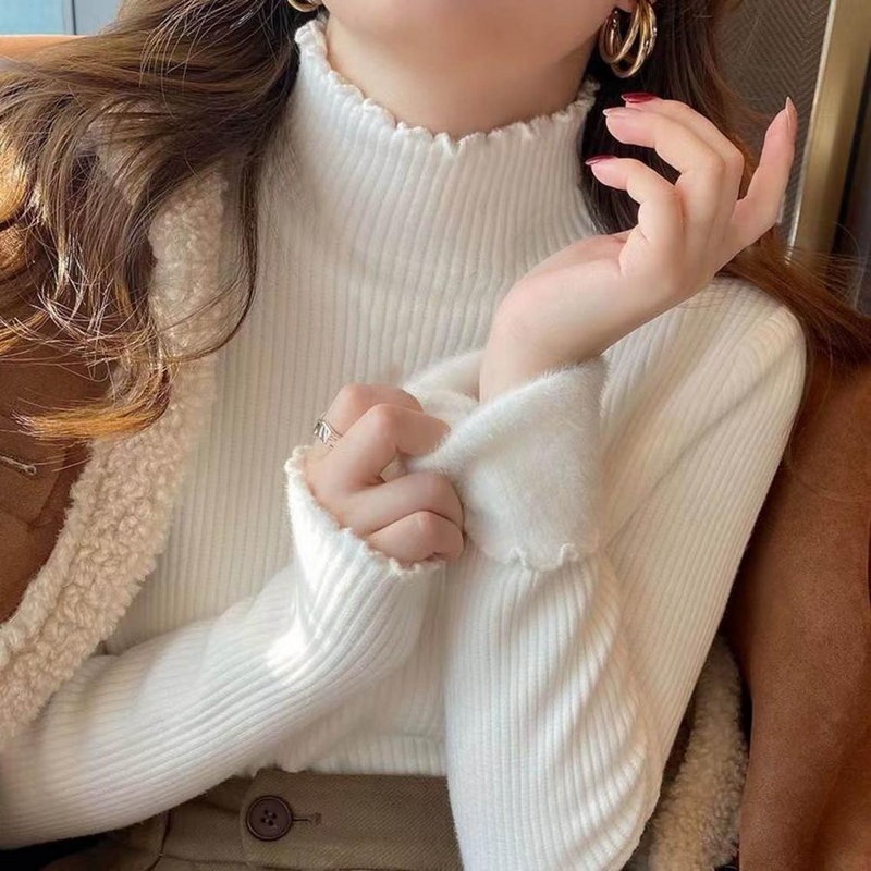 Blusa Peluciada Canelada com Gola Alta
